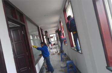 朝陽新城專業(yè)清潔服務(wù) 為您的新居舊宅、別墅寫字樓帶來嶄新面貌